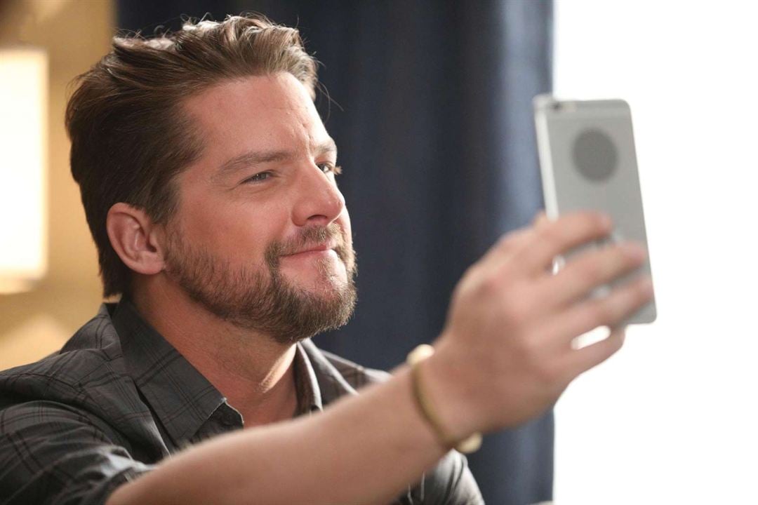 Fotoğraf Zachary Knighton