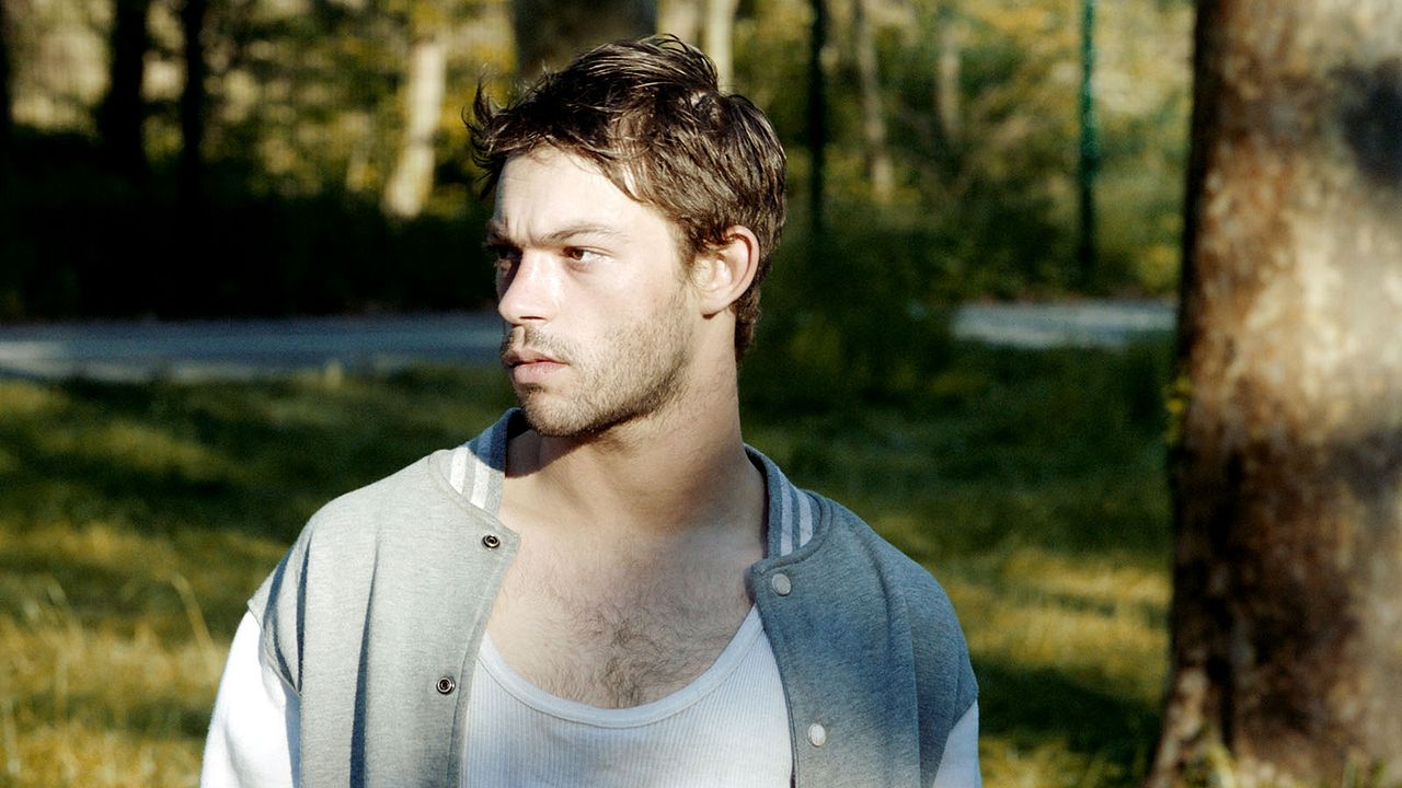 Sauvage : Fotoğraf Félix Maritaud