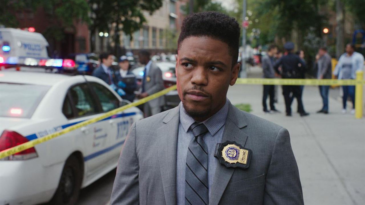 Elementary : Fotoğraf Jon Michael Hill, Jon Michael Hill