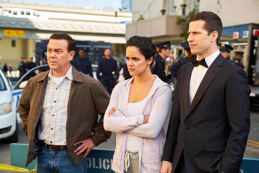 Fotoğraf Joe Lo Truglio, Andy Samberg, Melissa Fumero