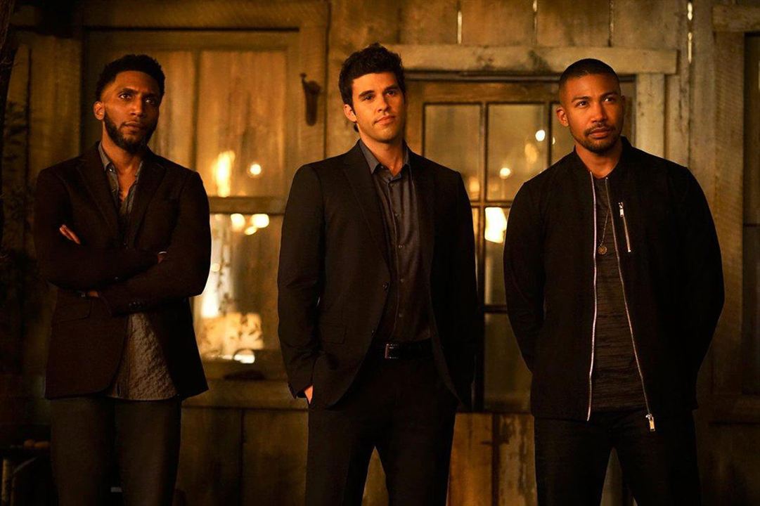 The Originals : Fotoğraf Charles Michael Davis, Steven Krueger