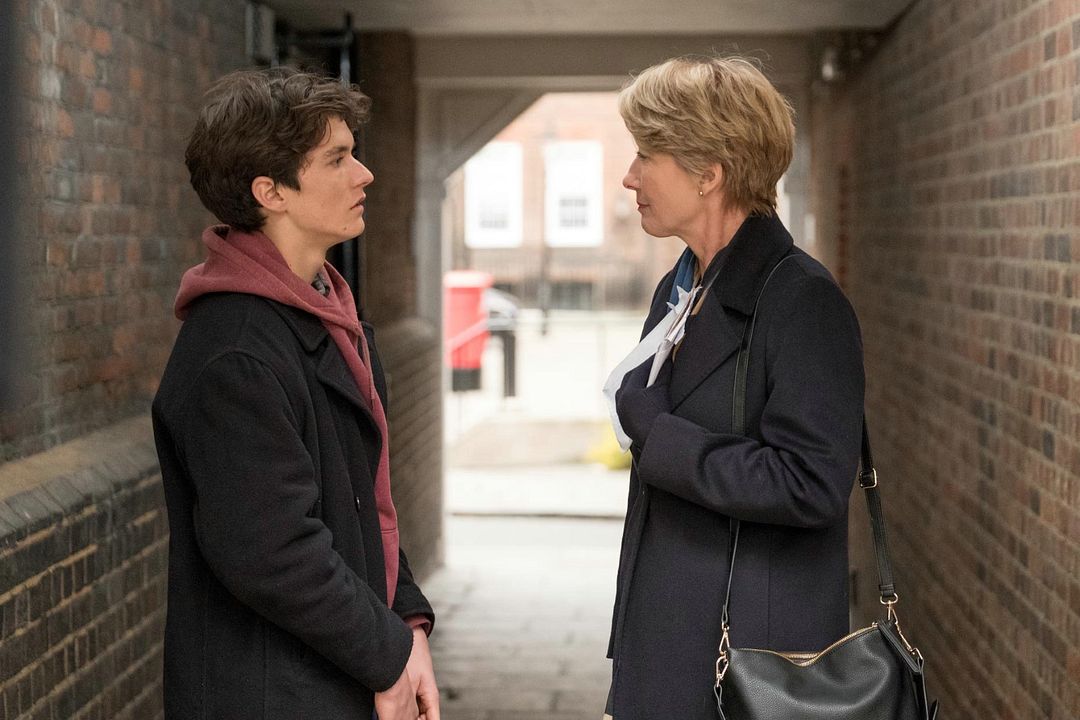 The Children Act : Fotoğraf Fionn Whitehead, Emma Thompson