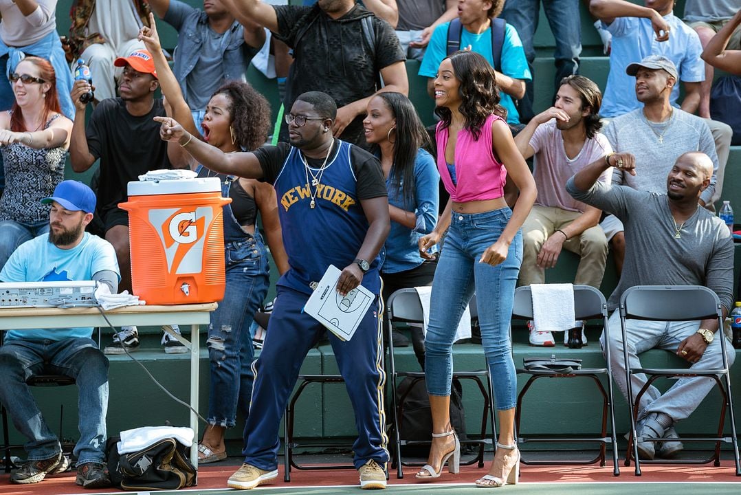 Uncle Drew : Fotoğraf Erica Ash, Lil Rel Howery