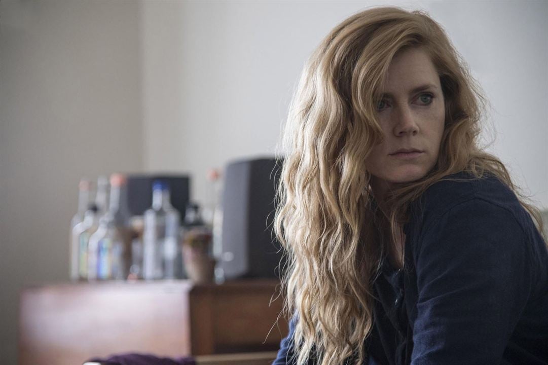 Sharp Objects : Fotoğraf Amy Adams