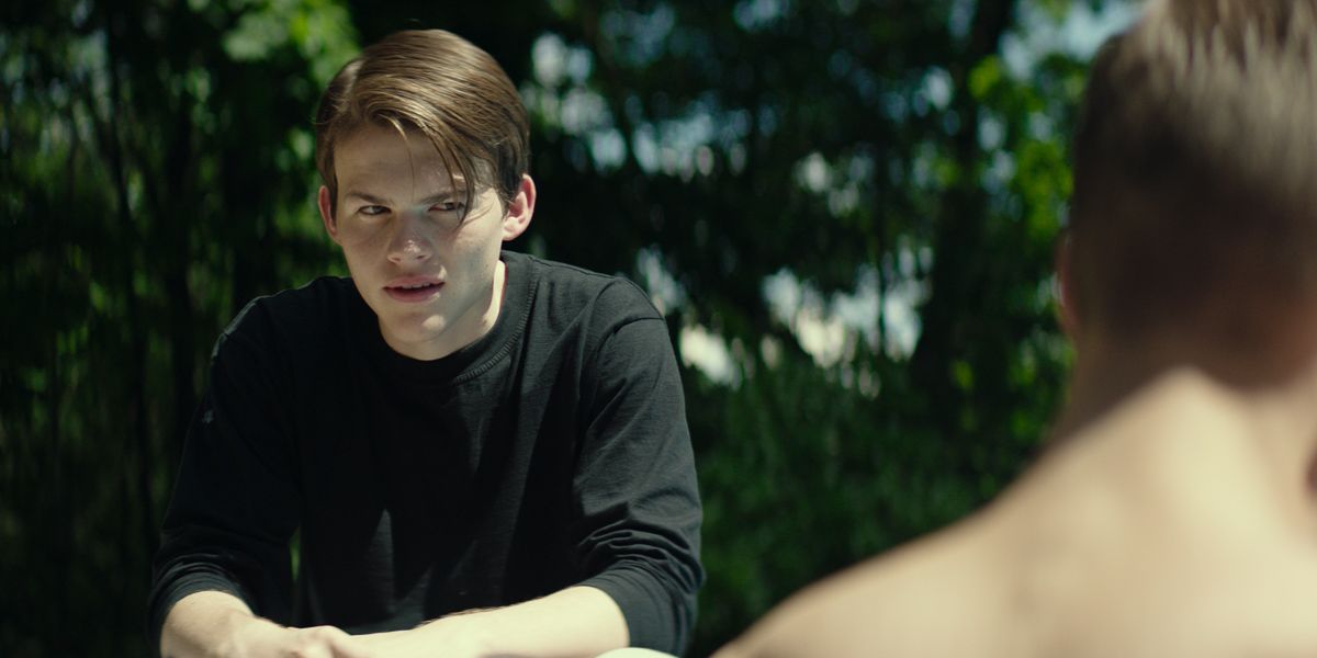 Giant Little Ones : Vignette (magazine)