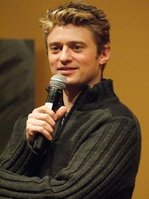 Afiş Crispin Freeman