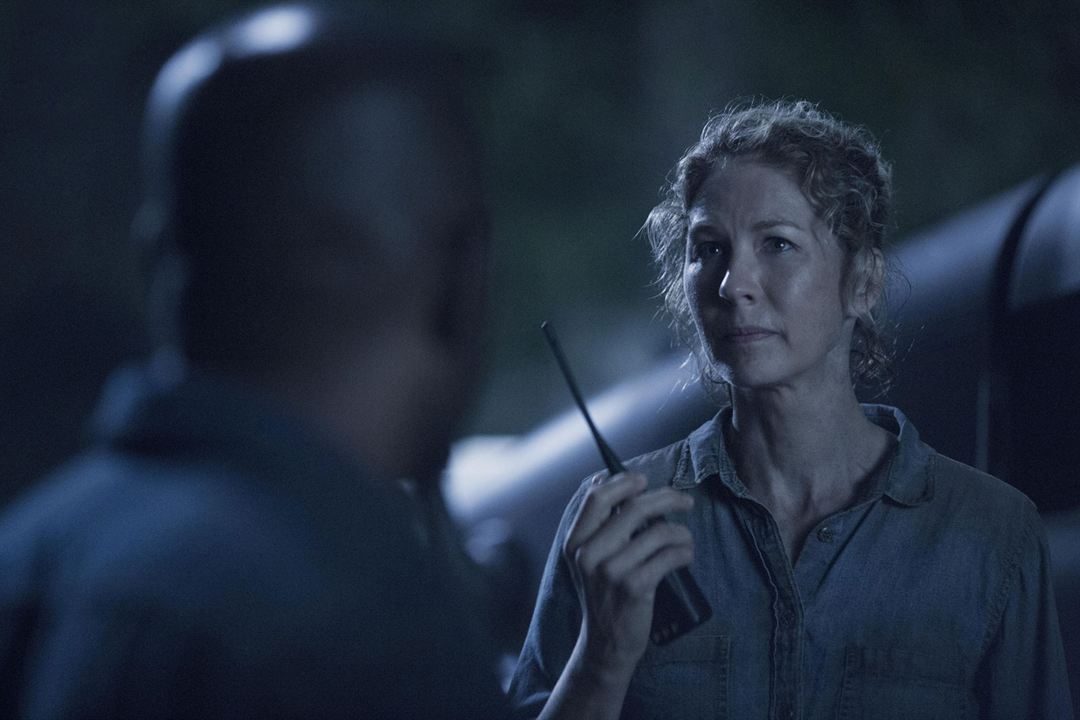 Fear The Walking Dead : Fotoğraf Jenna Elfman