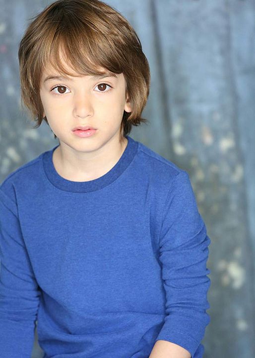 Afiş Azhy Robertson