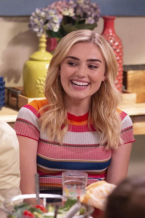 Fotoğraf Meg Donnelly