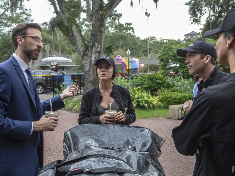 Fotoğraf Lucas Black, Necar Zadegan, Vanessa Ferlito