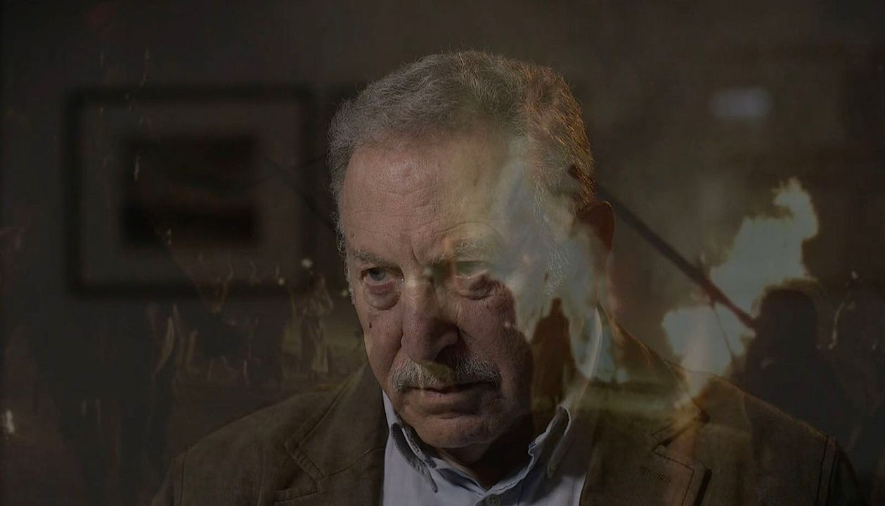 Fotoğraf Makram Khoury