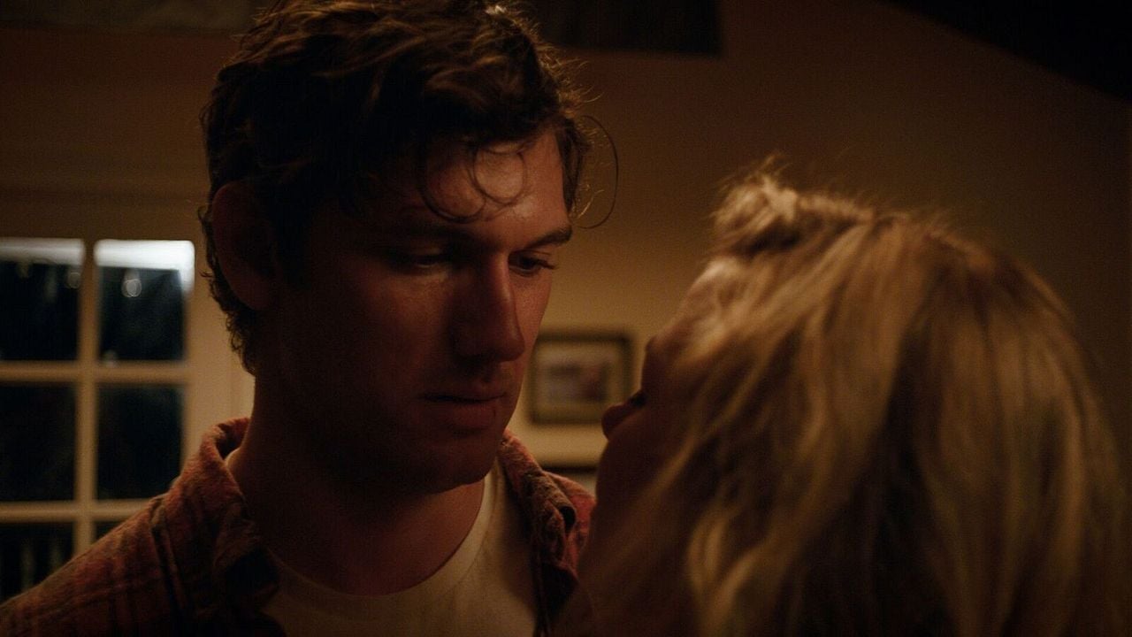 Back Roads : Fotoğraf Alex Pettyfer