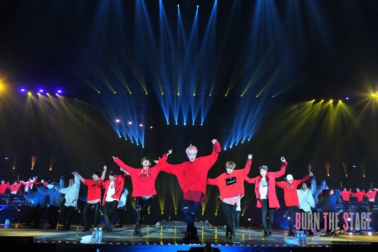 Burn the Stage: The Movie : Fotoğraf