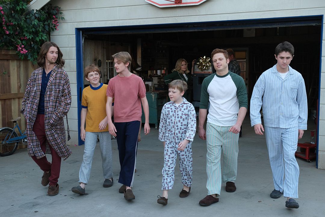 Fotoğraf Sawyer Barth, Jack Gore, Sam Straley, Andy Walken, Christopher Paul Richards, Caleb Foote