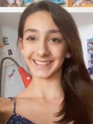 Afiş Çağla Demirel