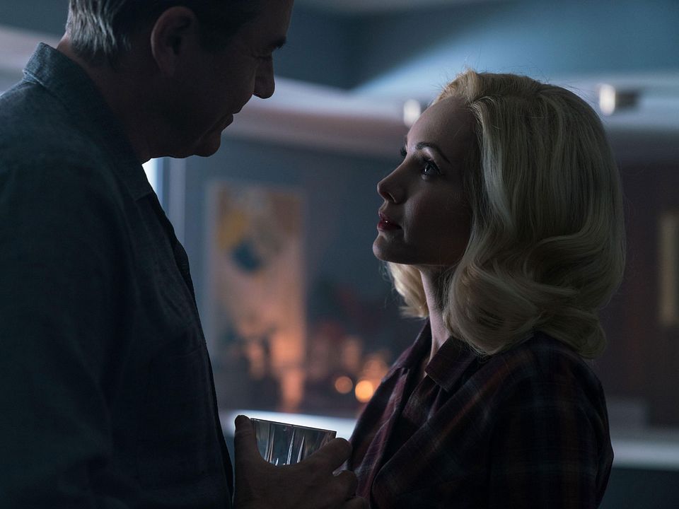 Fotoğraf Laura Mennell