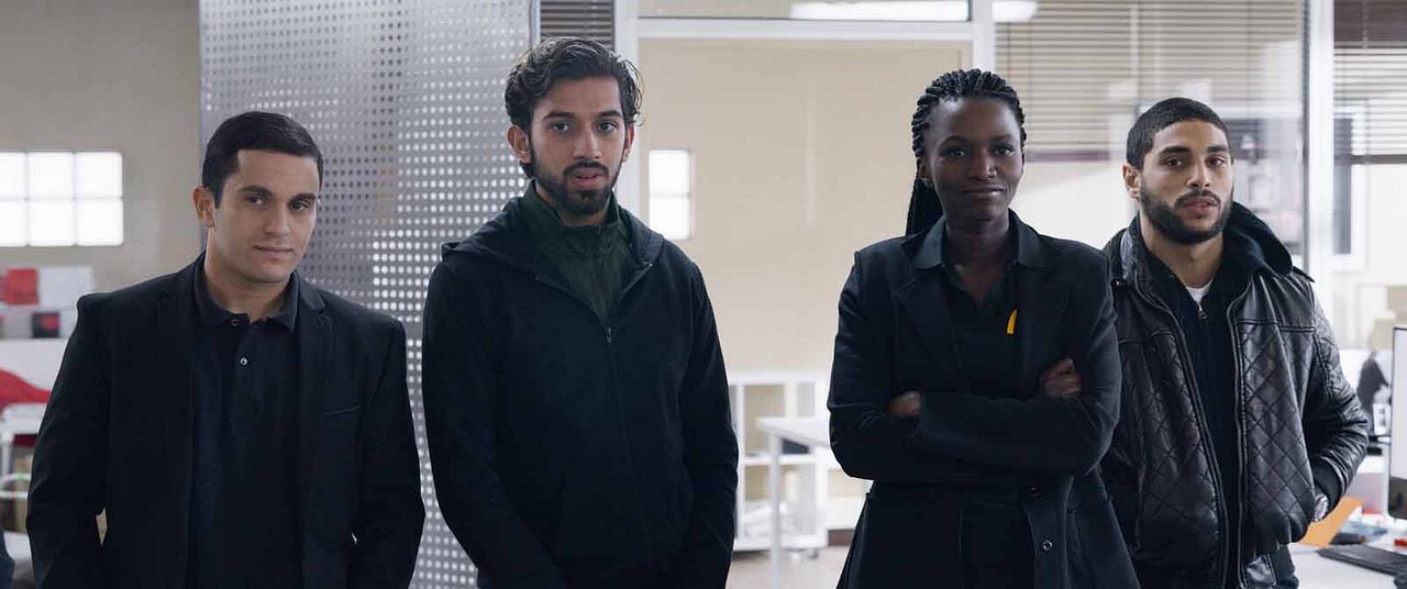 Fotoğraf Malik Bentalha, Harmandeep Palminder