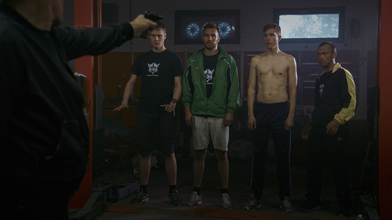 Armomurhaaja : Fotoğraf Jari Virman, Rami Rusinen, Anssi Niemi