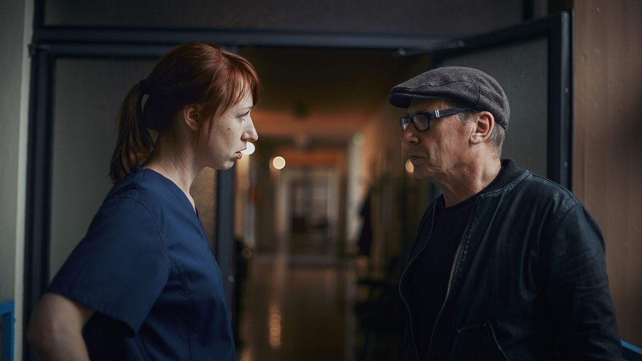 Armomurhaaja : Fotoğraf Matti Onnismaa