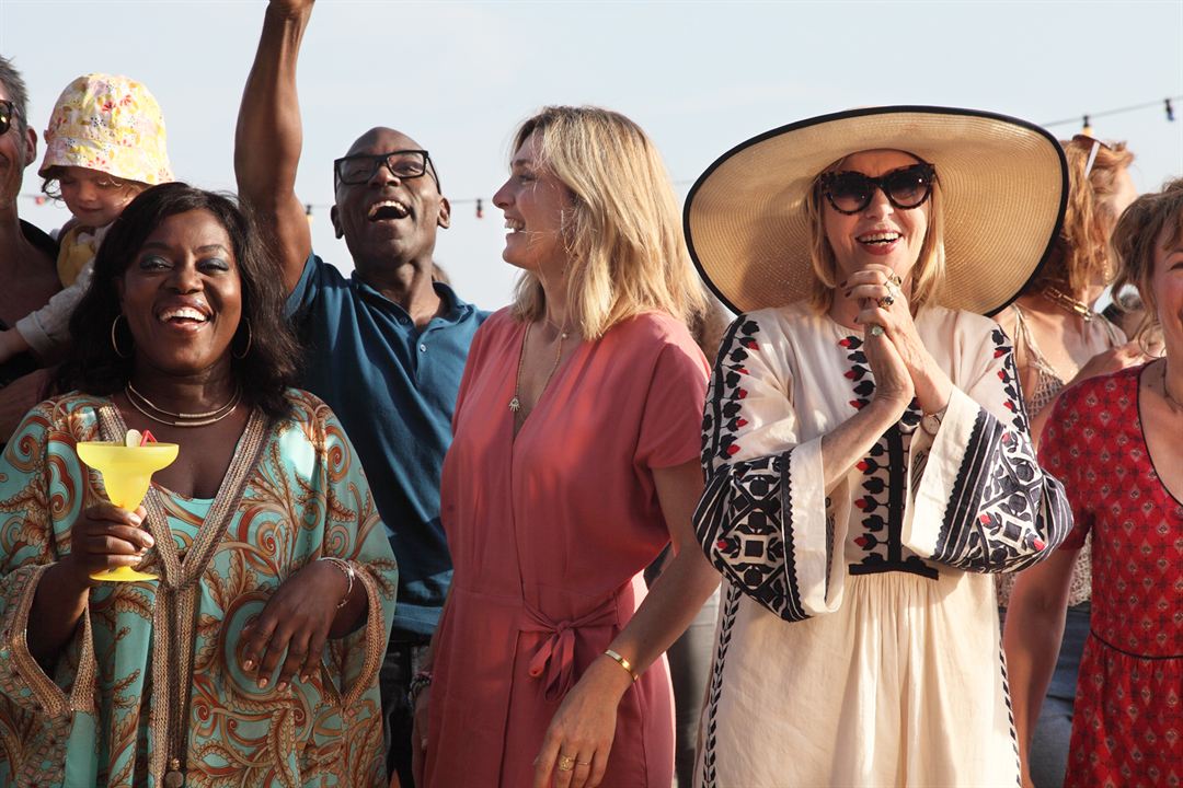 Fotoğraf Chantal Ladesou, Claudia Tagbo, Lucien Jean-Baptiste, Julie Gayet