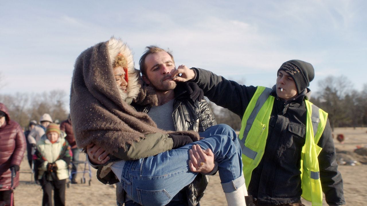 Give Me Liberty : Fotoğraf Lauren 'Lolo' Spencer, Maxim Stoyanov