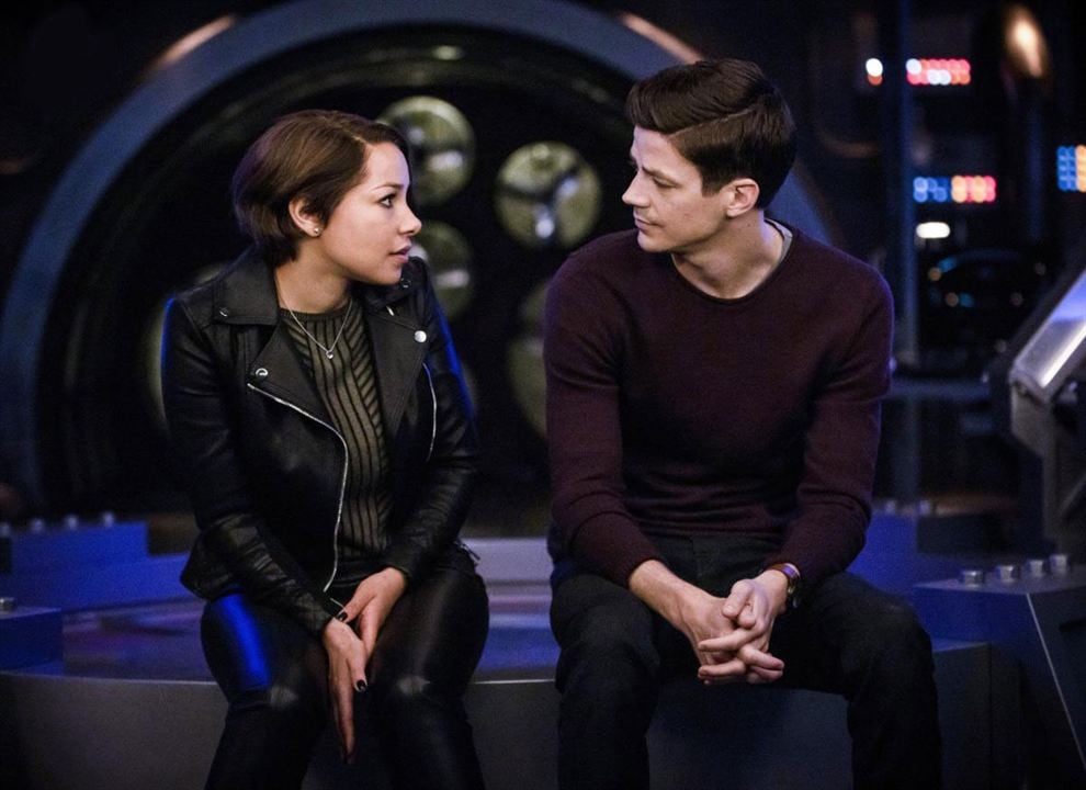 Fotoğraf Jessica Parker Kennedy, Grant Gustin