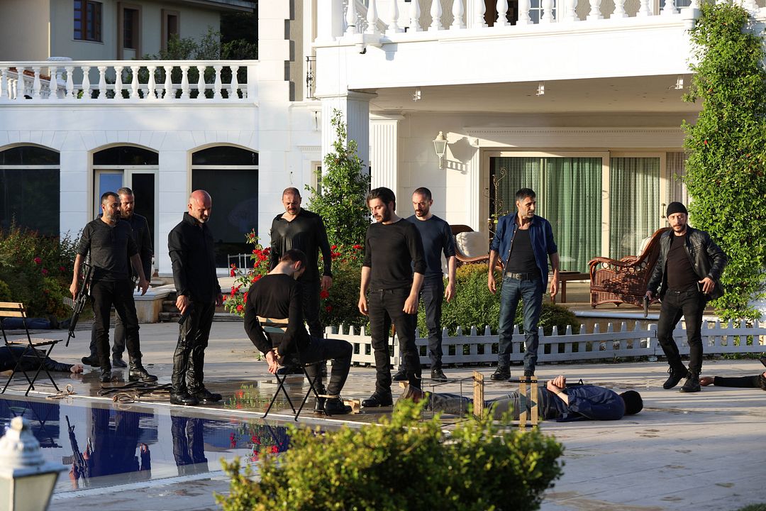 Eşkıya Dünyaya Hükümdar Olmaz : Fotoğraf