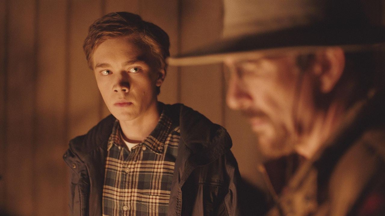 The Clovehitch Killer : Fotoğraf Charlie Plummer, Dylan McDermott