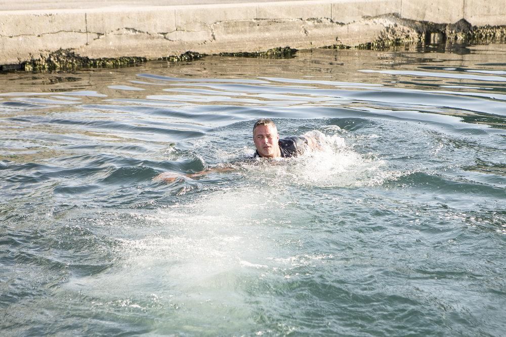 Fotoğraf Taylor Kinney