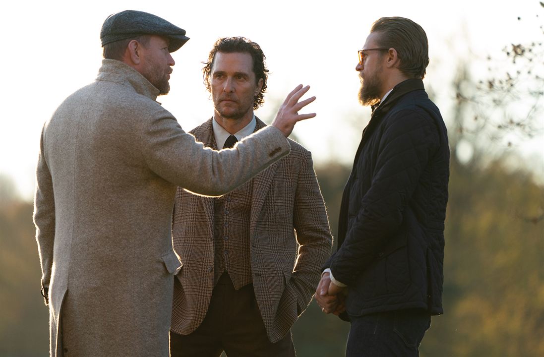 The Gentlemen : Fotoğraf Hugh Grant, Matthew McConaughey, Charlie Hunnam