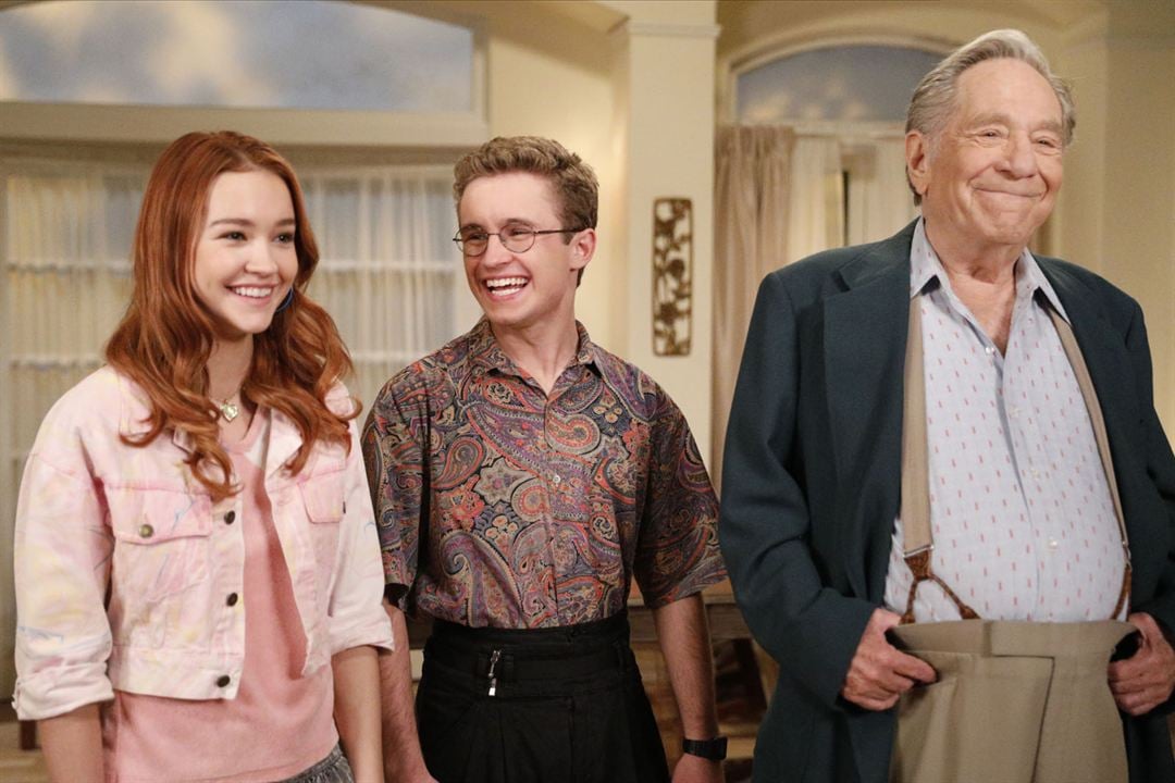 Fotoğraf Sean Giambrone, George Segal, Sadie Stanley