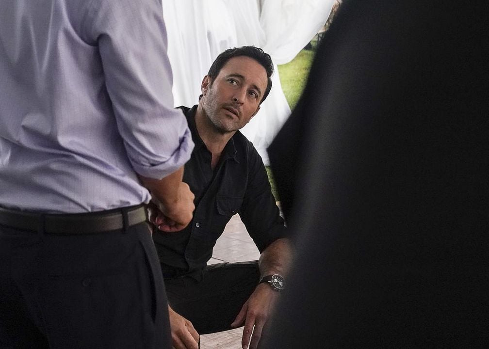 Fotoğraf Alex O'Loughlin