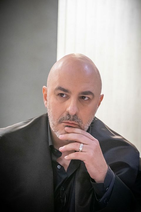 Fotoğraf Roberto Álamo