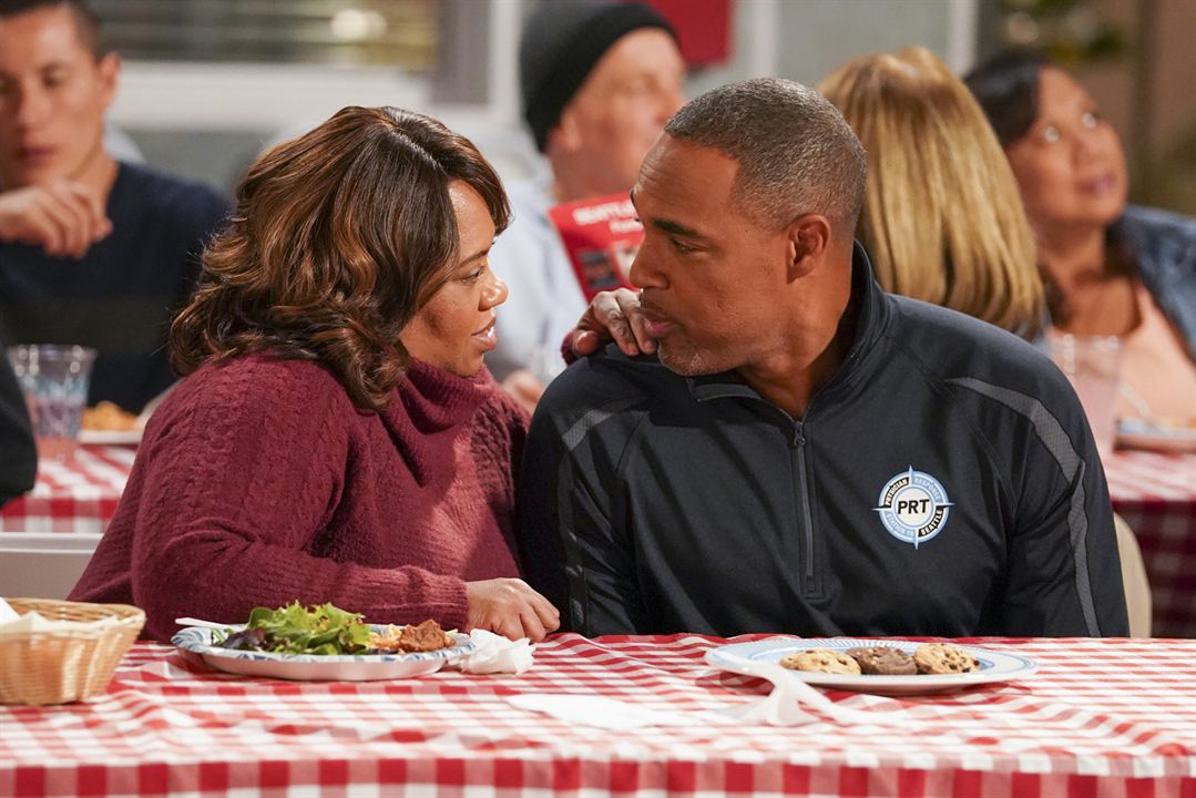 Station 19 : Fotoğraf Chandra Wilson, Jason George (II)