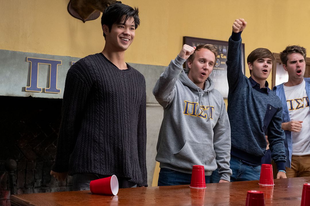 Fotoğraf Ross Butler