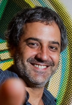 Afiş Helvécio Marins Jr.