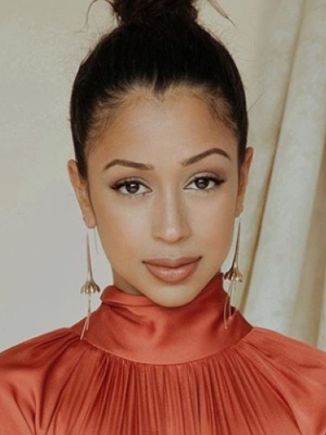 Afiş Liza Koshy