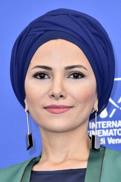 Afiş Farnoosh Samadi