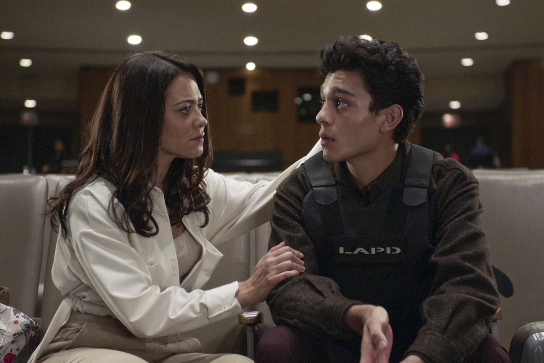 Fotoğraf Camille Guaty, Anthony Keyvan