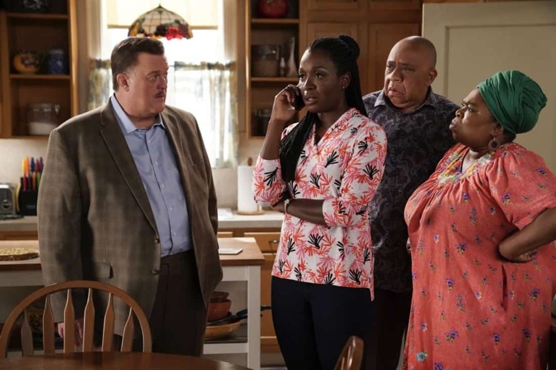 Fotoğraf Billy Gardell, Barry Shabaka Henley, Folake Olowofoyeku, Shola Adewusi