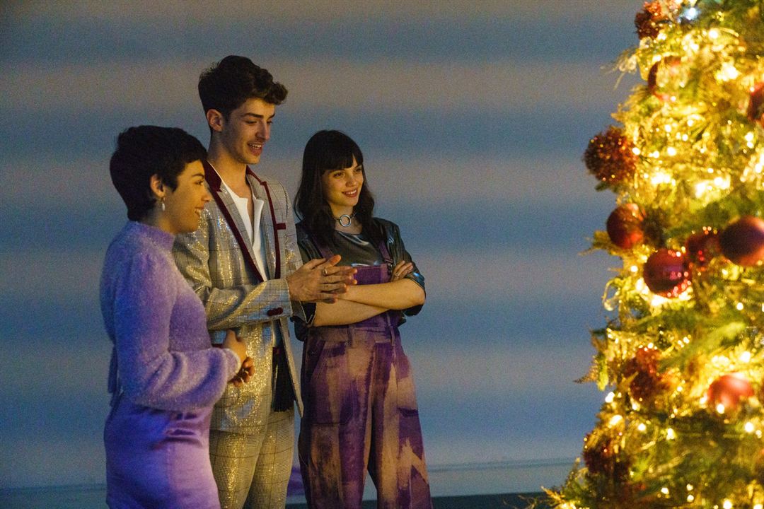 Fotoğraf Manu Ríos, Martina Cariddi, Carla Díaz (II)