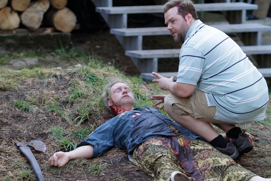 Fotoğraf Dan Petronijevic, Tyler Labine