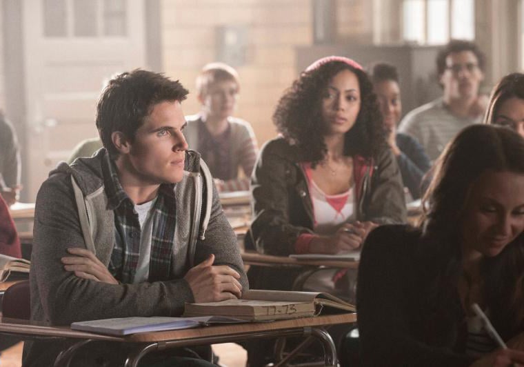 The Tomorrow People (2013) : Fotoğraf Robbie Amell, Madeleine Mantock