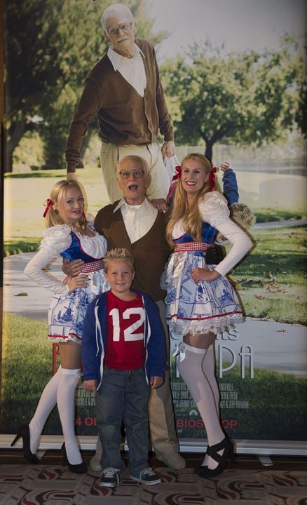 Jackass Presents: Bad Grandpa : Vignette (magazine) Johnny Knoxville