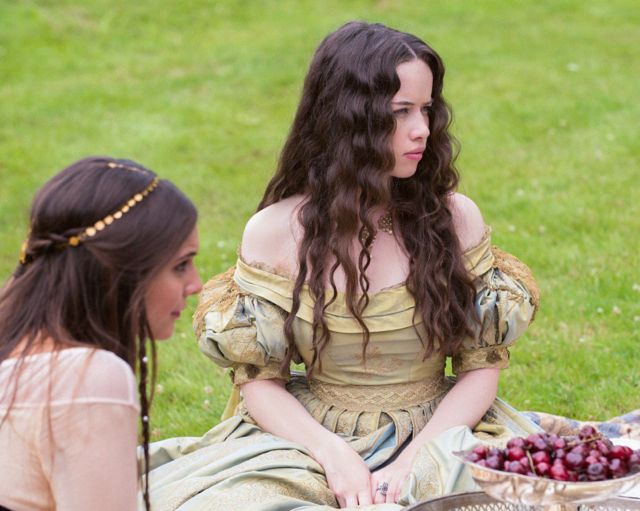 Reign : Fotoğraf Anna Popplewell