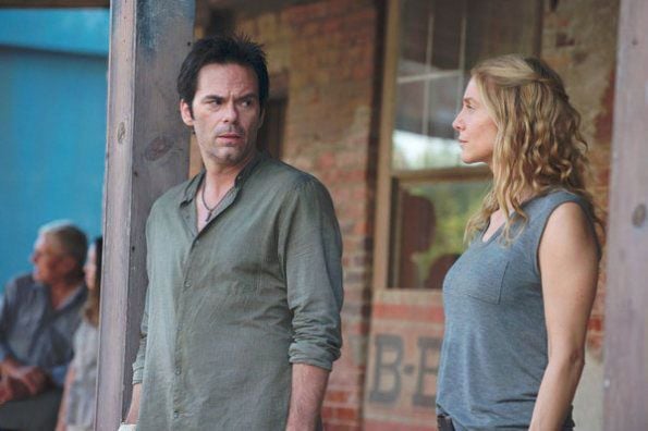 Fotoğraf Elizabeth Mitchell, Billy Burke