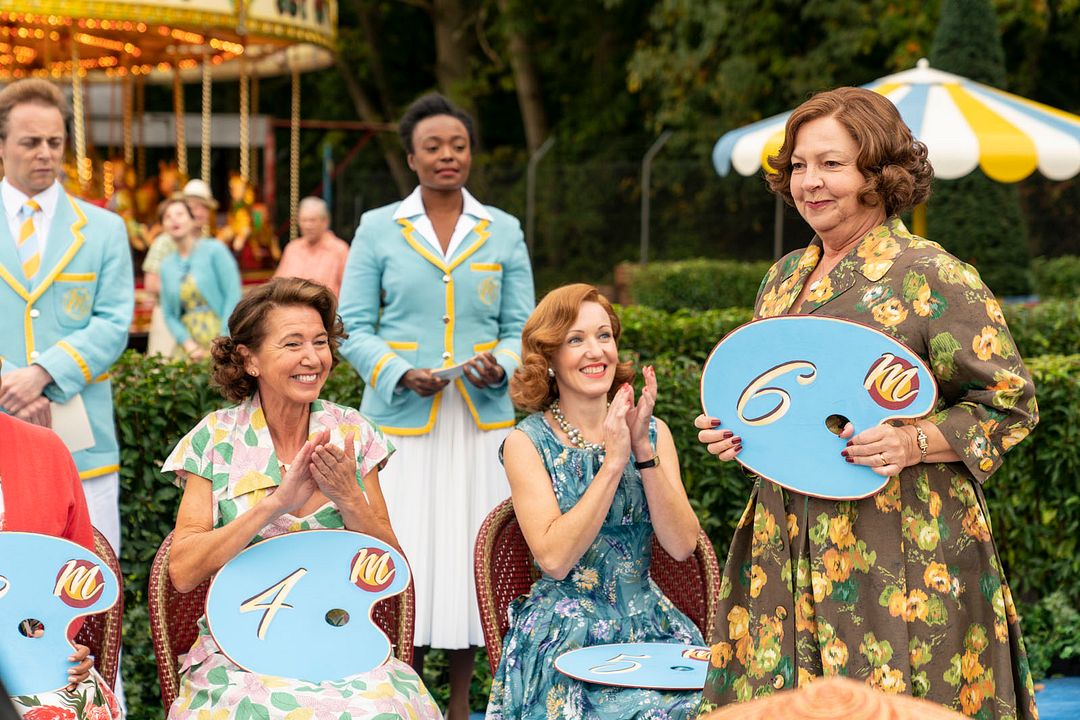 Fotoğraf Kacey Ainsworth