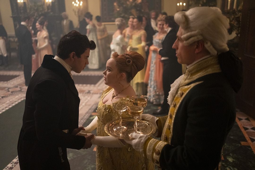 Fotoğraf Nicola Coughlan, Luke Newton