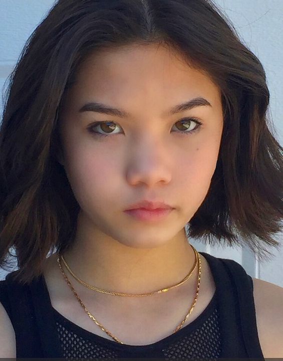 Afiş Riley Lai Nelet