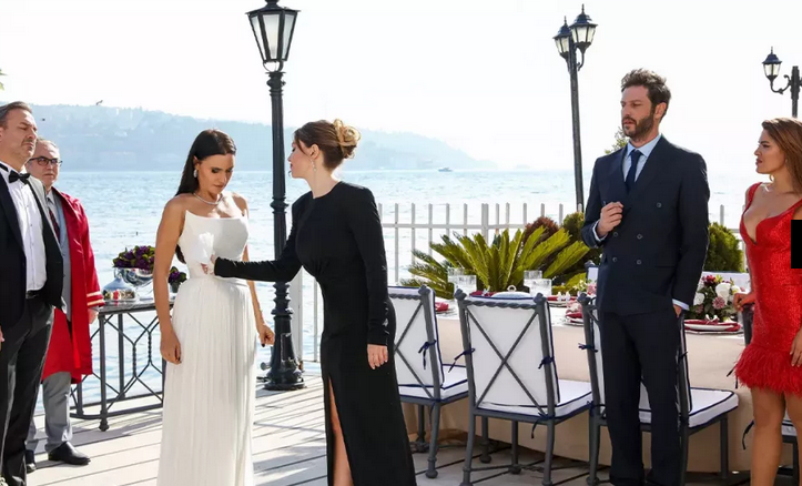 Yasak Elma : Fotoğraf